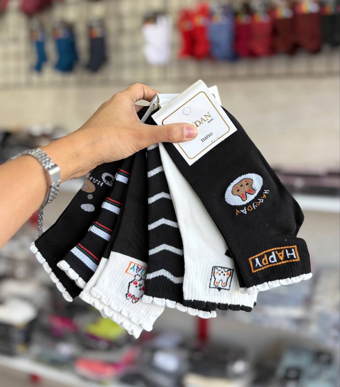 IMG_9630 پک۶ تایی نیم ساق جردن مشکی خرگوش قلب رنگی - Image 1