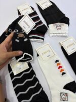 پک۶ تایی نیم ساق جردن مشکی خرگوش قلب رنگی - Image 2