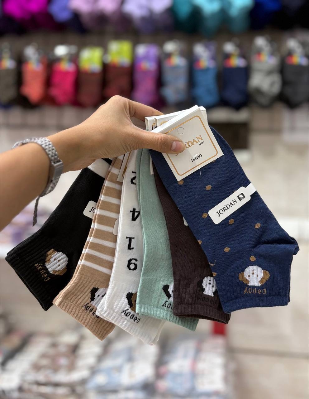 IMG_9950 پک۶تایی نیم ساق الوان سگ خالخال عدد جردن - Image 1